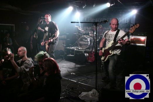 Cherry Bomb (D) Alte Kaffeeroesterei, Plauen 20. April 2013 (8).JPG